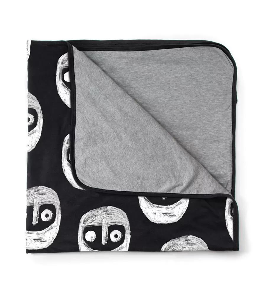 The Warrior Blanket<NUNUNU Shop